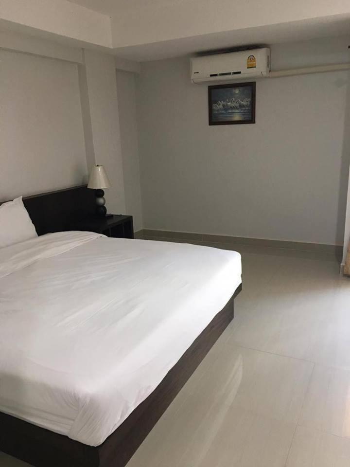 Hotel S.K.Airport Chiang Mai Esterno foto
